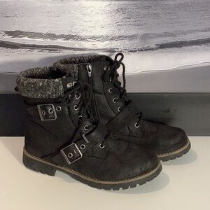 Cliffs White Mountain Preslee Black Combat Buckle Accent Lace Up Zip Boots 8.5W